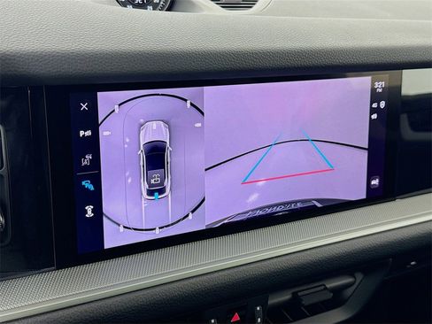 Certified 2025 Porsche Cayenne Coupe image 20