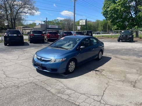 Used 2010 Honda Civic DX-VP image 1