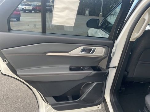 New 2026 Ford Explorer Active image 57