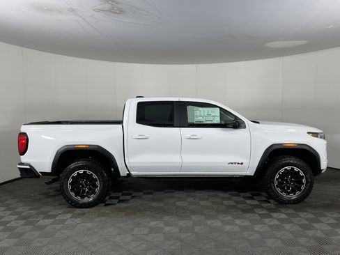 New 2026 GMC Canyon AT4 image 5