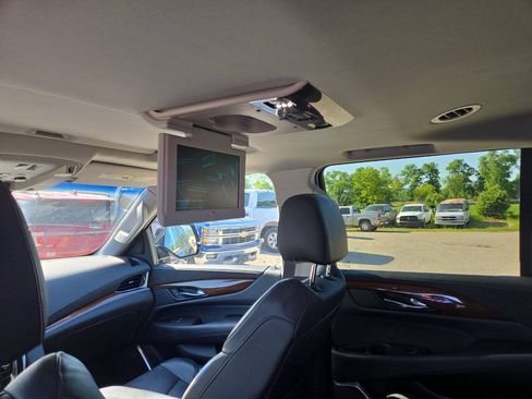 Used 2020 Cadillac Escalade ESV Luxury AWD/4WD image 11