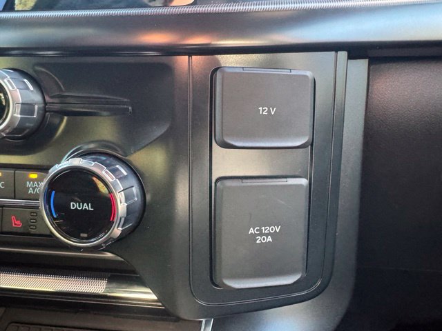 Used 2025 Ford F150 Raptor AWD/4WD image 31