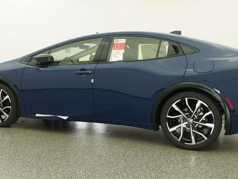 New 2026 Toyota Prius Plug-In Hybrid FWD image 20