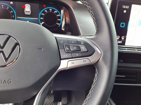 Used 2024 Volkswagen Atlas Cross Sport SE image 11