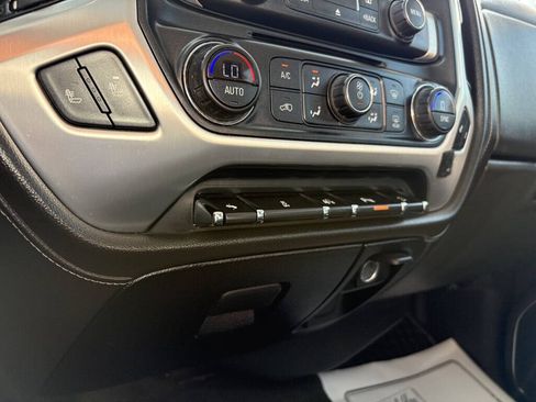 Used 2014 GMC Sierra 1500 SLT w/ SLT Preferred Package AWD/4WD image 19