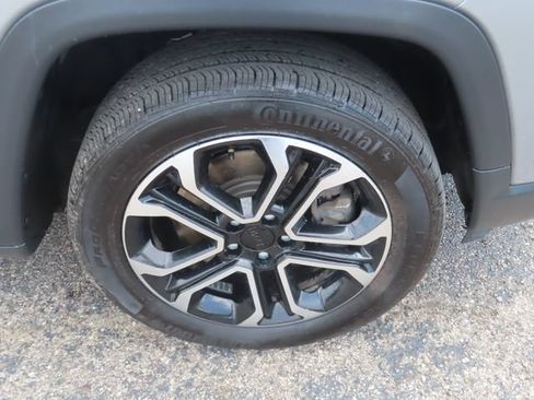 Used 2023 Jeep Compass Limited AWD/4WD image 14