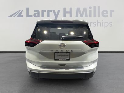 New 2026 Nissan Rogue SV