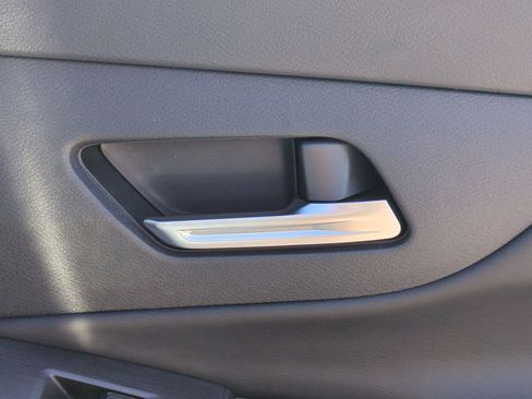New 2026 Nissan Sentra SR w/ SR Premium Package FWD image 33