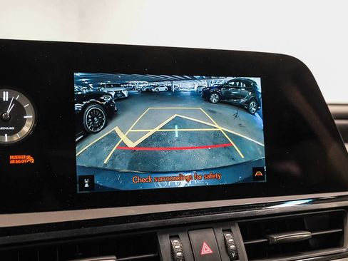 Used 2025 Lexus ES 300h w/ Premium Package FWD image 26