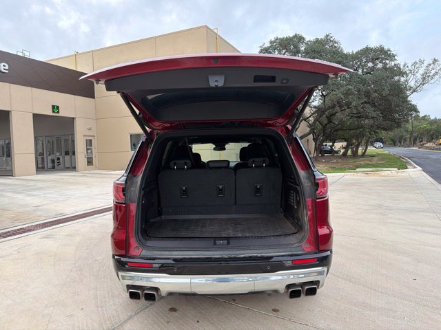 Used 2024 GMC Acadia Denali w/ LPO, Floor Liner Package FWD image 4