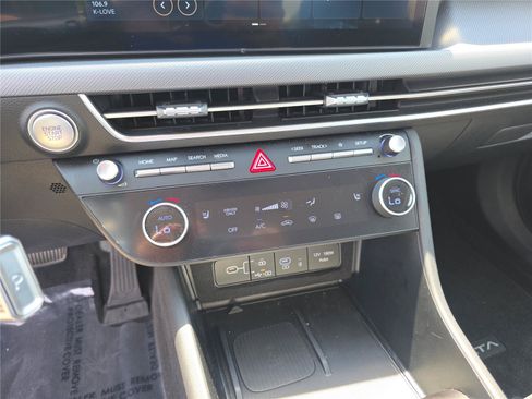 Certified 2025 Hyundai Sonata SEL FWD image 27