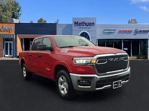 Used 2025 RAM 1500 Big Horn AWD/4WD image 1