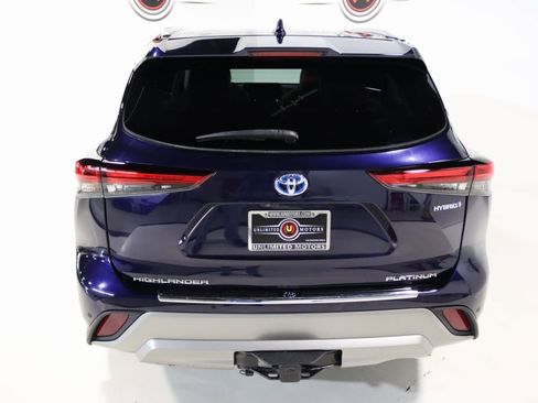 Used 2021 Toyota Highlander Platinum image 34