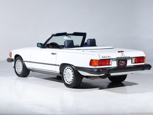 Used 1989 Mercedes-Benz 560 SL image 5