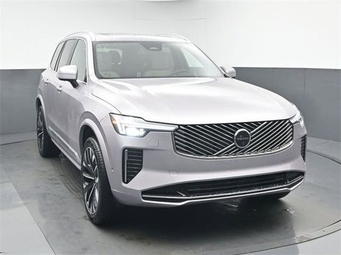 New 2026 Volvo XC90 B6 Plus w/ Protection Package Premier image 2