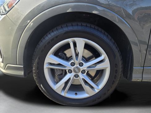 Used 2019 Audi Q3 2.0T Premium Plus image 12