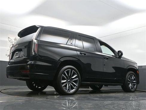 Used 2021 Cadillac Escalade Sport w/ Driver Assist Tech Package image 35