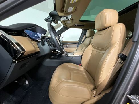 Certified 2024 Land Rover Range Rover Sport SE AWD/4WD image 16