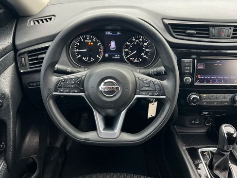 Used 2018 Nissan Rogue S image 14