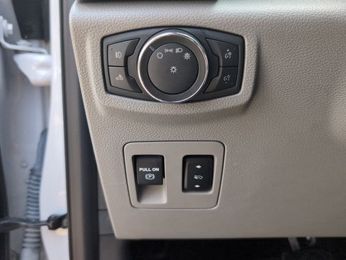 Used 2020 Ford F150 XLT w/ Equipment Group 302A Luxury AWD/4WD image 36