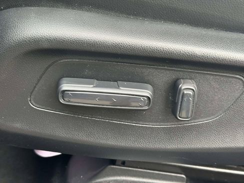 Used 2024 Honda HR-V EX-L image 16