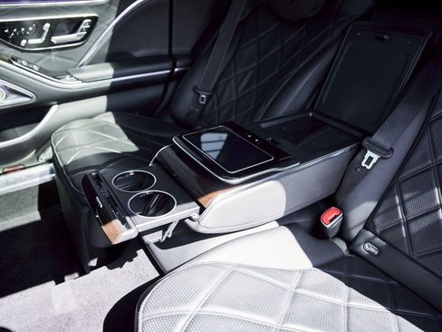 Used 2021 Mercedes-Benz Maybach S 580 4MATIC image 54