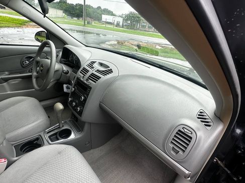 Used 2006 Chevrolet Malibu LS FWD image 10
