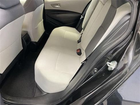 Used 2020 Toyota Corolla LE image 22