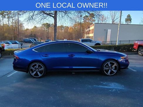 Used 2023 Honda Accord Sport image 6