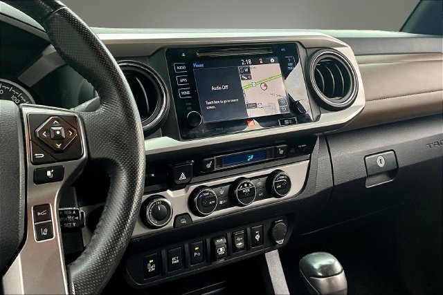 Used 2018 Toyota Tacoma Limited AWD/4WD image 10