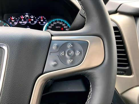 Used 2017 GMC Yukon XL Denali w/ Open Road Package AWD/4WD image 19