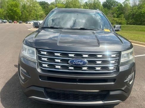 Used 2016 Ford Explorer Limited image 2