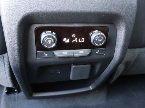 New 2026 Chevrolet Traverse RS image 28