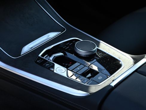 Certified 2025 BMW X5 xDrive40i w/ Premium Package image 19