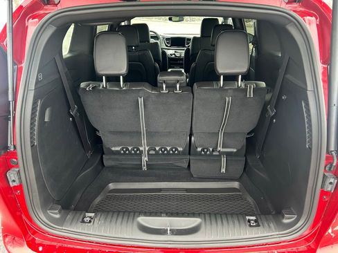 New 2026 Chrysler Pacifica Select image 26
