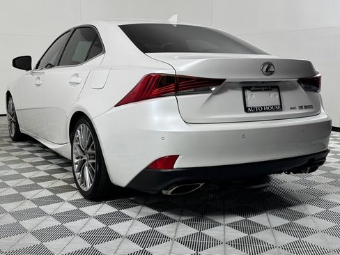 Used 2018 Lexus IS 300 AWD w/ Comfort Package image 7