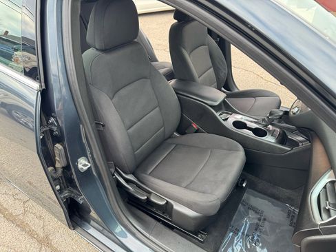 Used 2021 Chevrolet Malibu LS image 18