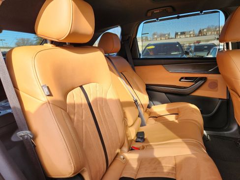 Certified 2025 MAZDA CX-70 3.3 Turbo S w/ Premium Plus image 16