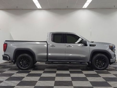 Used 2025 GMC Sierra 1500 Elevation w/ Preferred Package AWD/4WD image 8