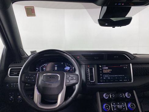 Used 2024 GMC Yukon Denali w/ Advanced Technology Package image 28