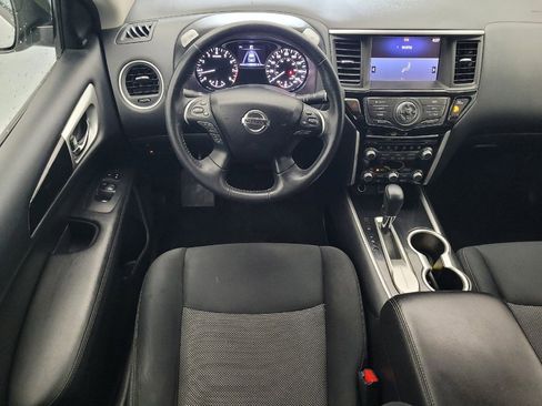 Used 2019 Nissan Pathfinder SV FWD image 22