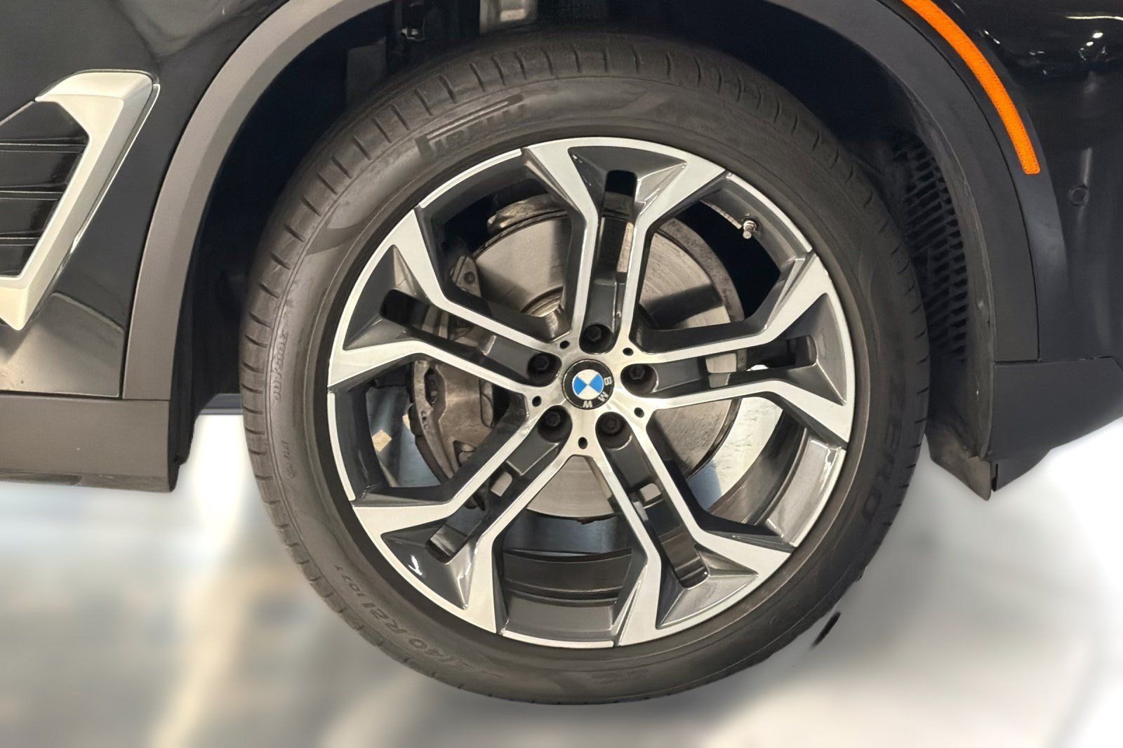 Used 2026 BMW X5 sDrive40i RWD image 11