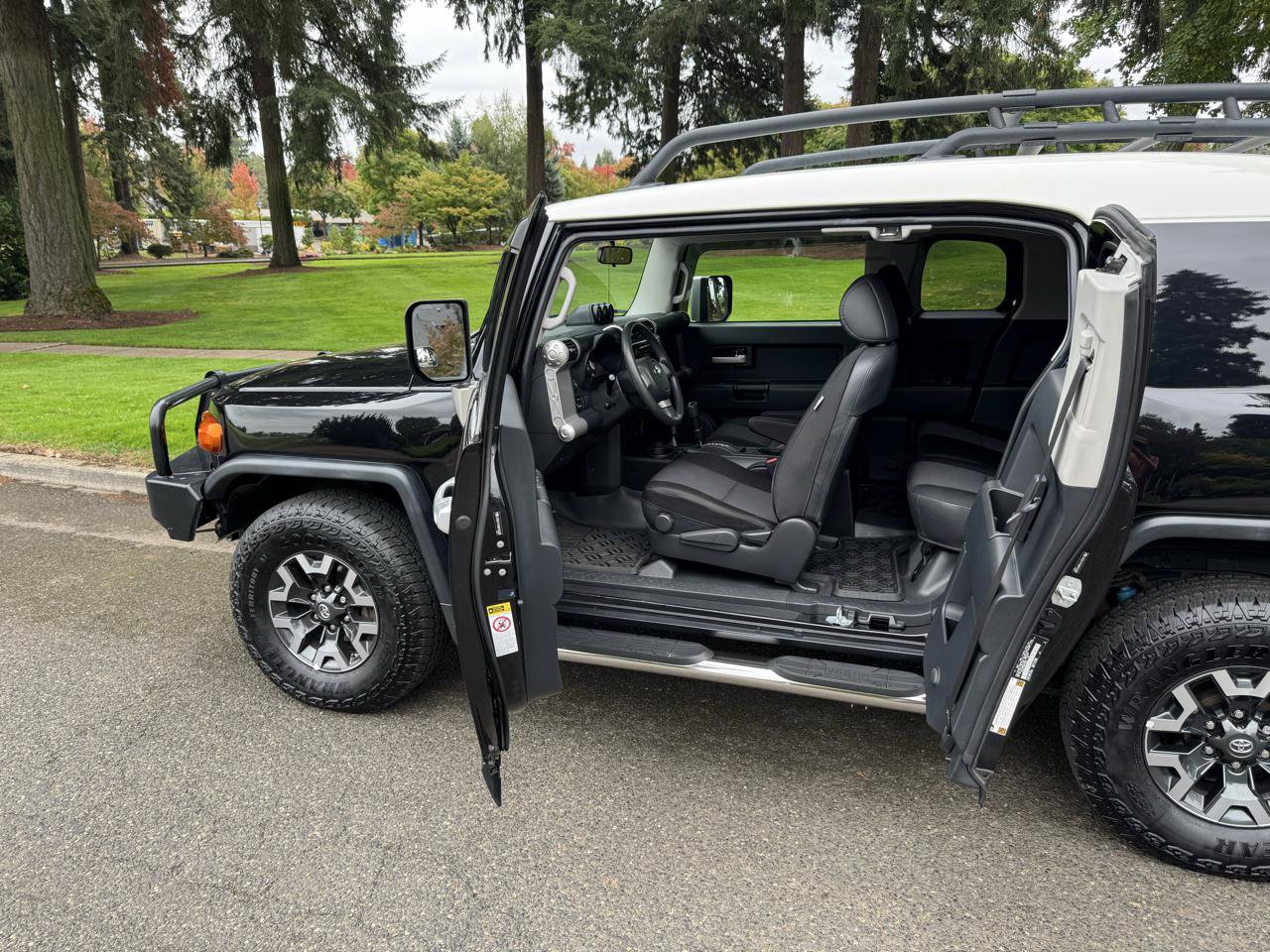 Used 2008 Toyota FJ Cruiser 4WD image 13