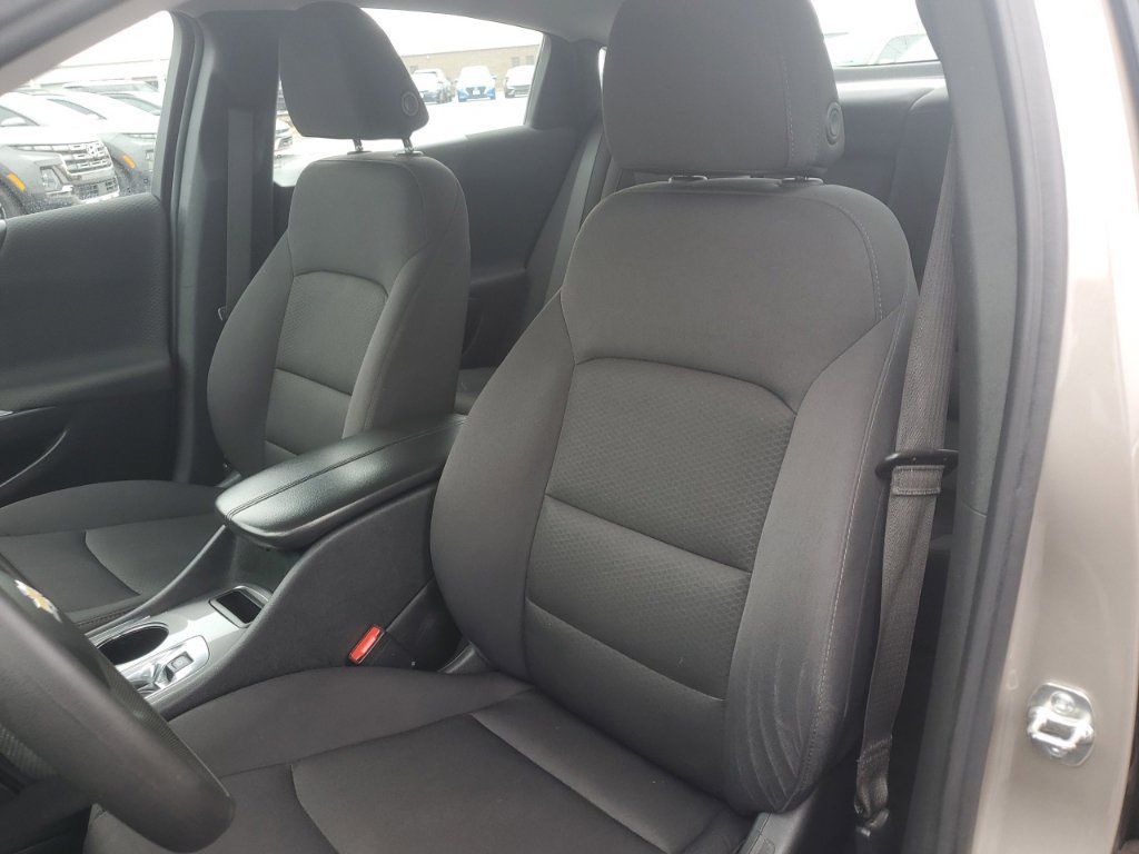Used 2024 Chevrolet Malibu LT FWD image 32