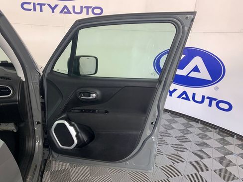 Used 2020 Jeep Renegade Sport w/ Sport Appearance Group FWD image 38