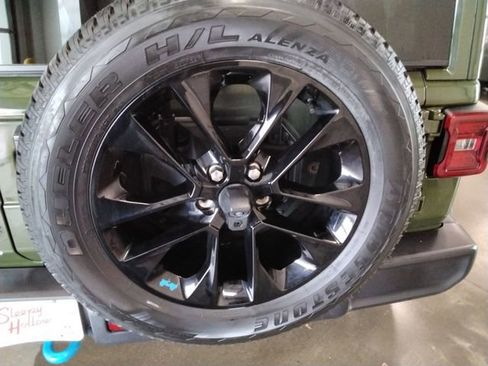 Used 2022 Jeep Wrangler Unlimited Sahara 4xe w/ Cold Weather Group image 16