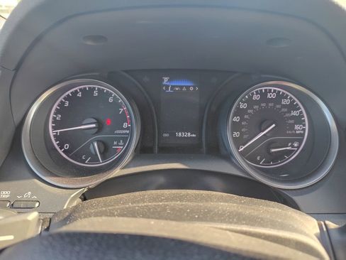 Used 2024 Toyota Camry SE FWD image 12