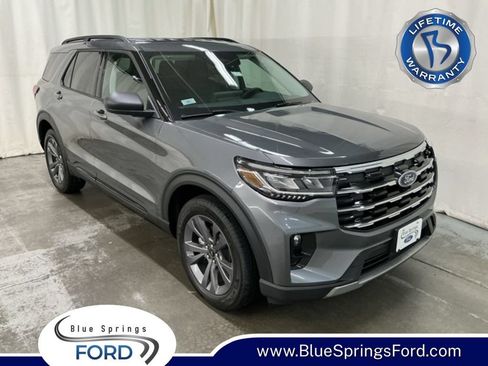 New 2026 Ford Explorer Active w/ Active Comfort Package AWD/4WD image 1
