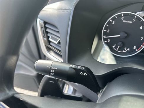 Certified 2022 Nissan Rogue SV image 23