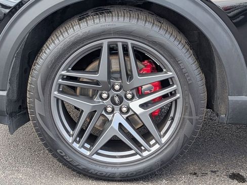 New 2026 Ford Explorer ST w/ Sun And Sound Package image 17